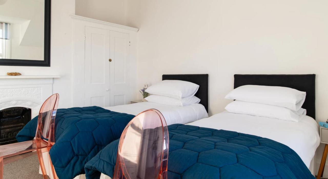 Tranquil Beachfront Beautiful 2-Bed Apartment Deal Exterior foto